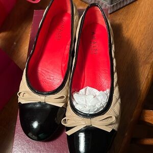 Amalfi flat pumps EUC